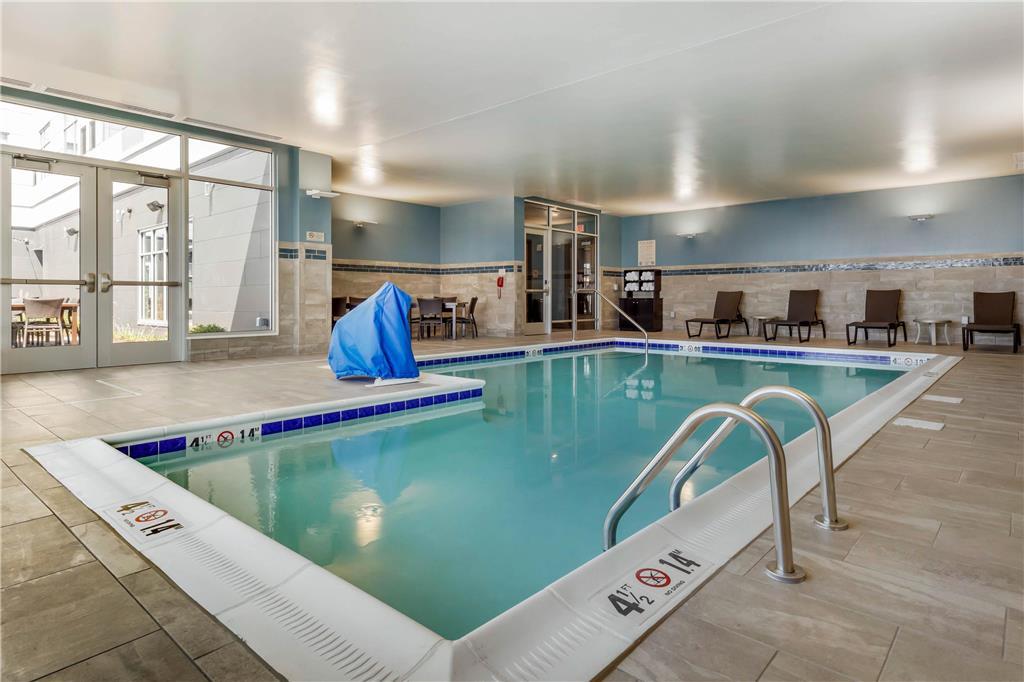 Cambria Hotel Davenport Quad Cities Bettendorf Kemudahan gambar