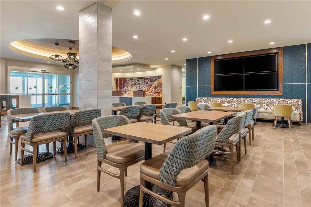 Cambria Hotel Davenport Quad Cities Bettendorf Restoran gambar